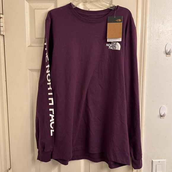 The North Face Women’s Long Sleeve Shirt - Picture 3 of 5